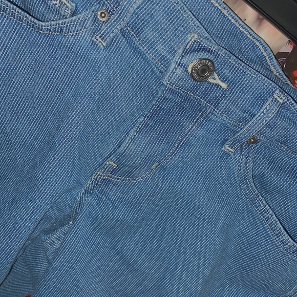 Levi Jean Shorts - Picture 2 of 5